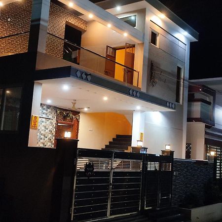 Jo'S Homestay Tiruvannāmalai Dış mekan fotoğraf