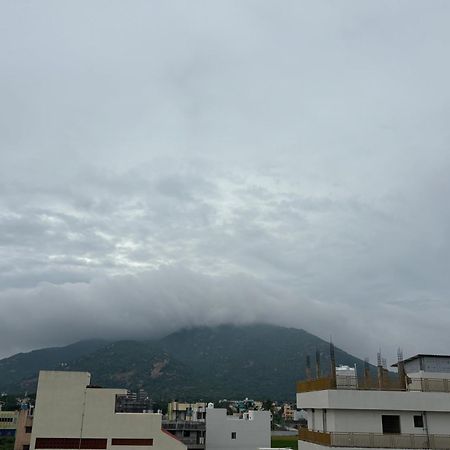 Jo'S Homestay Tiruvannāmalai Dış mekan fotoğraf