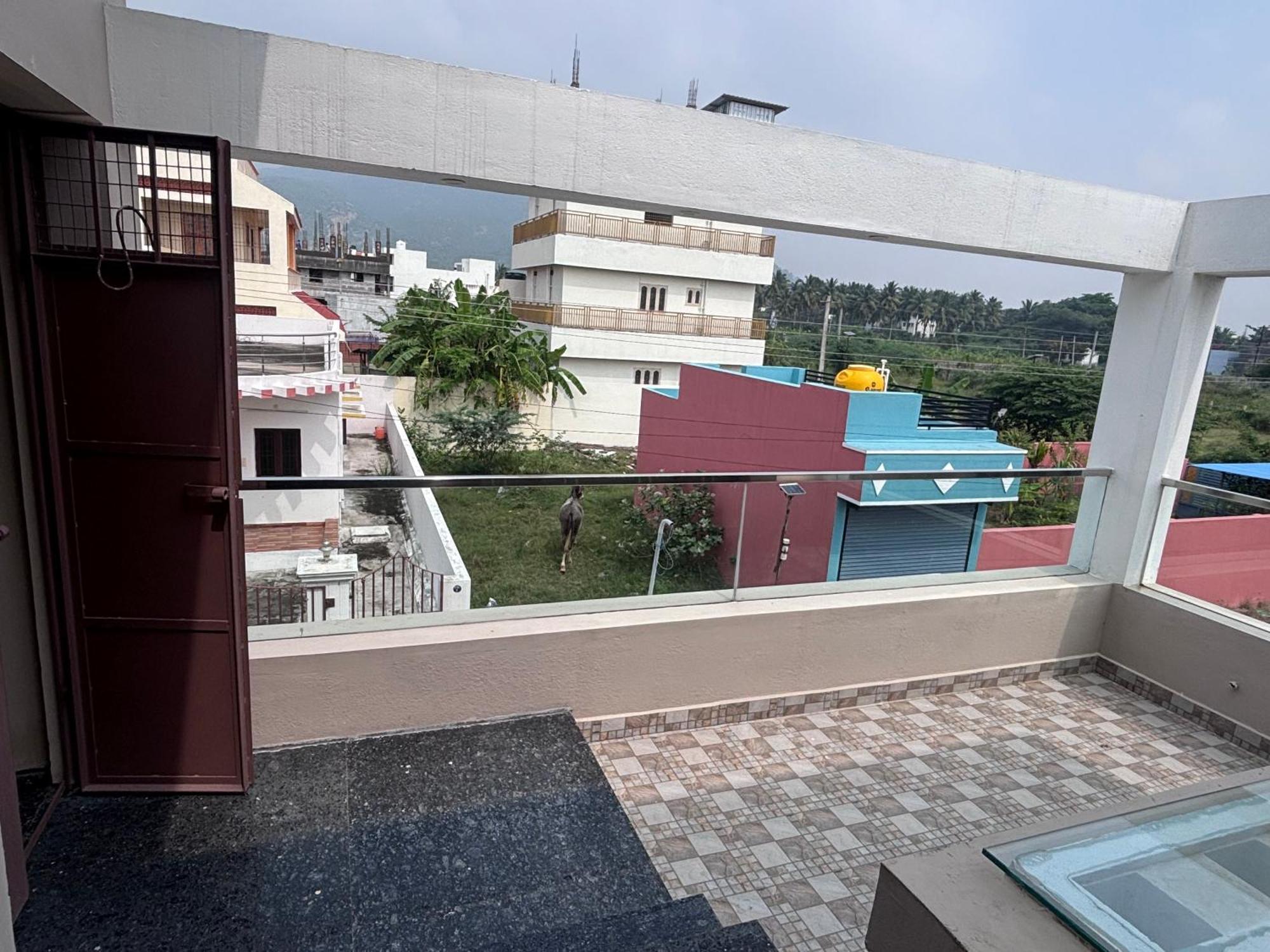 Jo'S Homestay Tiruvannāmalai Dış mekan fotoğraf
